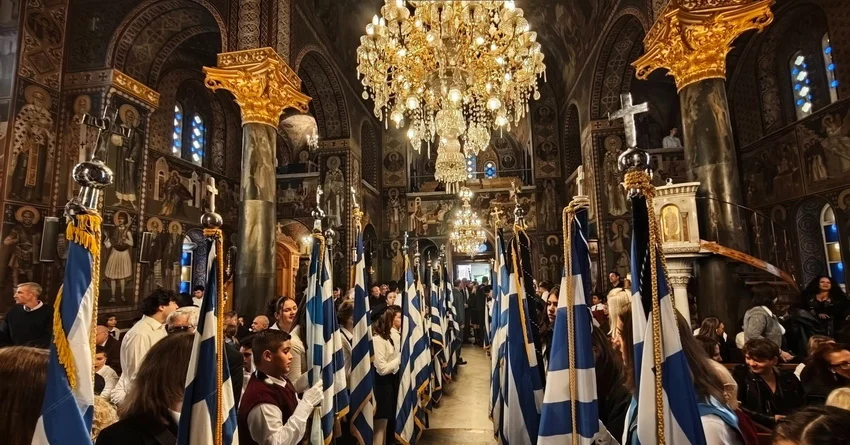 Με λαμπρότητα και περηφάνια η Καλλιθέα τίμησε την 28η Οκτωβρίου